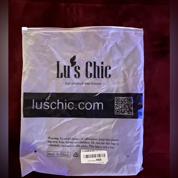 Lu’s Chic Satin and Lace Pajama Cami/short Set- Large - Picture 9 of 9